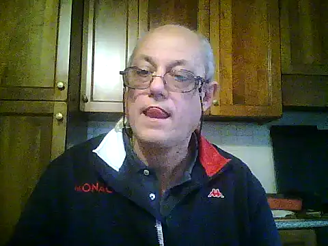Snapshot of gianbragallini chatting on 11-15-25, 12:56 gianbragallini online show from 11-15-25, 12:56