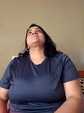 paulinaDiaz1 online show from 10-21-25, 01:12