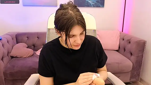 Ruyjin Choi online show from 03-01-25, 03:49