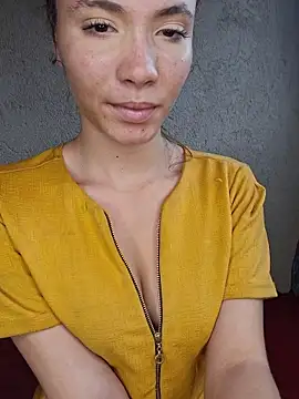 HelenHoltz online show from 11-15-25, 06:26