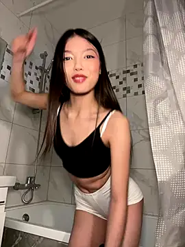 Snapshot of DesiredHoney chatting on 12-01-24, 06:30 DesiredHoney online show from 12-01-24, 06:30