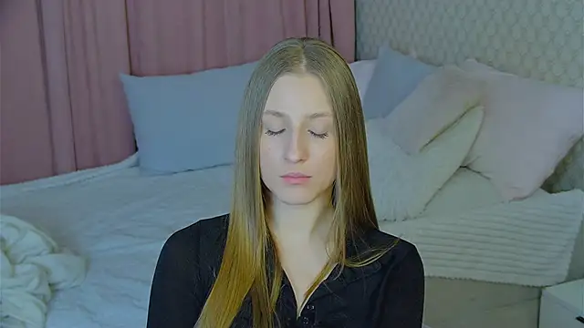 BritneyCruze online show from 02-27-25, 02:10