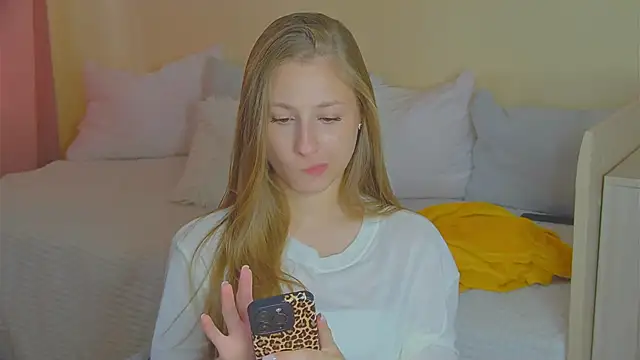 BritneyCruze online show from 09-09-25, 08:25