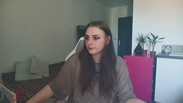 ce leste   online show from 04-17-26, 11:57