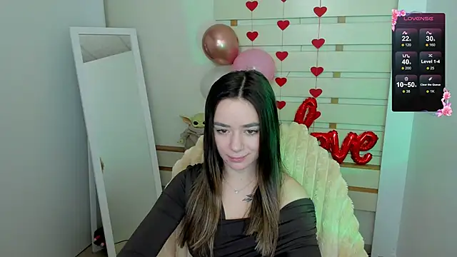 Snapshot of Bella_XO chatting on 02-13-25, 01:05 Bella XO online show from 02-13-25, 01:05