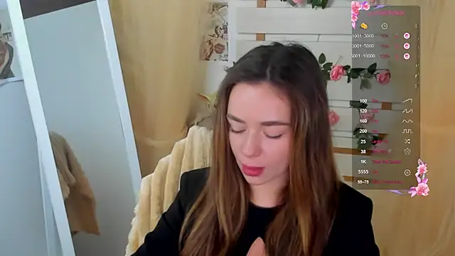 Snapshot of Bella_XO chatting on 06-18-26, 06:57 Bella XO online show from 06-18-26, 06:57