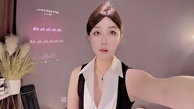 Snapshot of jingling666 chatting on 02-22-25, 01:22 jingling666 online show from 02-22-25, 01:22