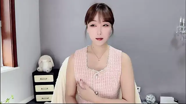 Snapshot of jingling666 chatting on 10-17-25, 12:25 jingling666 online show from 10-17-25, 12:25