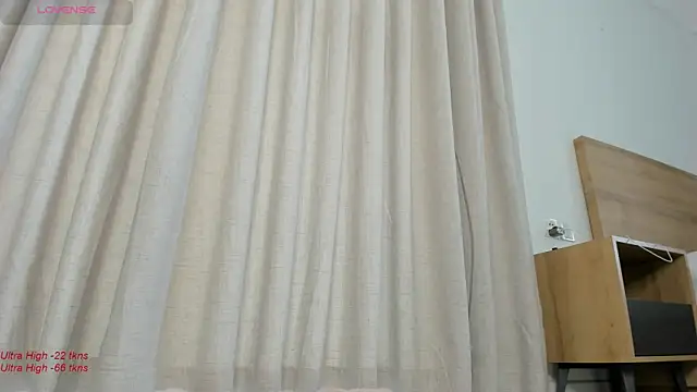 yumisunn online show from 02-04-25, 03:44