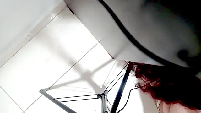 PetiteIvoryQueen19 online show from 09-18-25, 06:26