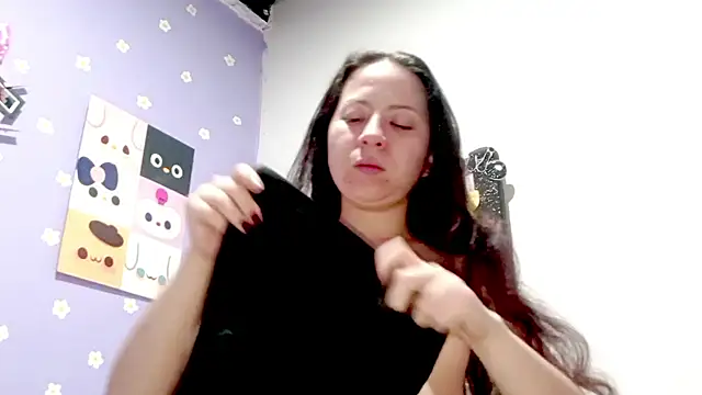 PetiteIvoryQueen19 online show from 06-23-26, 05:27