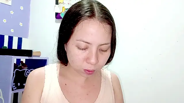 PetiteIvoryQueen19 online show from 07-22-26, 06:16