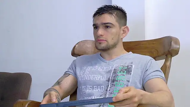 Sexy Alejandro  online show from 02-19-26, 12:34