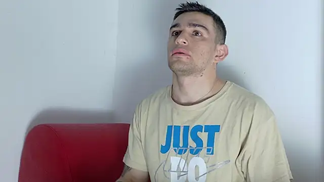 Sexy Alejandro  online show from 05-13-26, 11:51