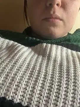 Snapshot of Chicamora chatting on 01-01-25, 02:42 Chicamora online show from 01-01-25, 02:42