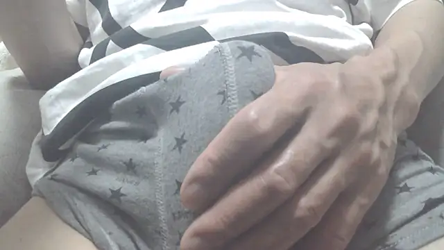 Snapshot of ma_a_tan chatting on 10-13-25, 05:57 ma a tan online show from 10-13-25, 05:57