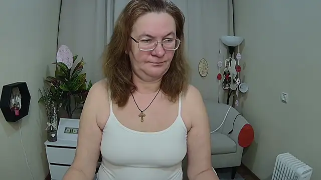 HolyMilfa online show from 04-14-26, 06:52