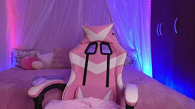 Lilou albrecht online show from 04-10-26, 06:34