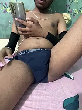 coco boy12 online show from 02-13-26, 04:47