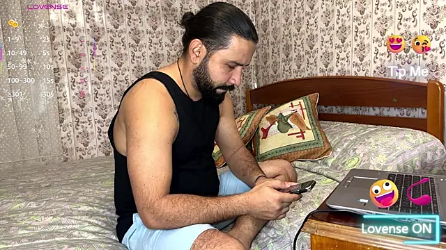 Snapshot of beardken chatting on 05-09-26, 11:15 beardken online show from 05-09-26, 11:15