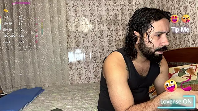 Snapshot of beardken chatting on 05-15-26, 11:17 beardken online show from 05-15-26, 11:17