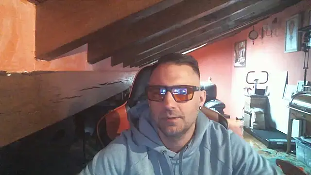 Snapshot of 6996horus chatting on 02-06-26, 04:32 6996horus online show from 02-06-26, 04:32