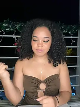 Snapshot of Lucy_wilson5 chatting on 12-11-24, 06:58 Lucy wilson5 online show from 12-11-24, 06:58