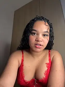Snapshot of Lucy_wilson5 chatting on 12-27-24, 03:31 Lucy wilson5 online show from 12-27-24, 03:31