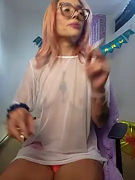 Snapshot of 911Calling chatting on 02-07-25, 08:20 911Calling online show from 02-07-25, 08:20