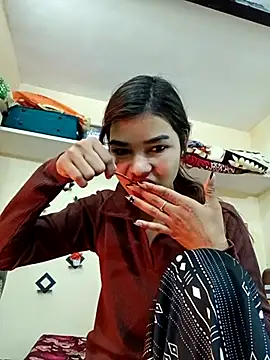 Snapshot of Cut_rabita chatting on 03-06-25, 03:35 Cut rabita online show from 03-06-25, 03:35