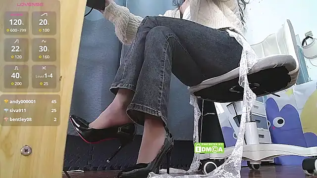 CN-Doudou online show from 03-15-25, 02:01