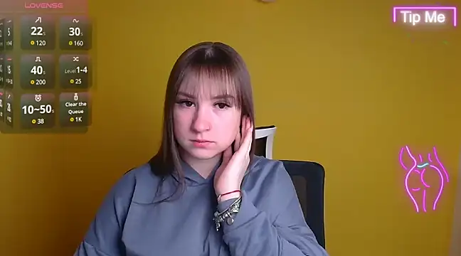 Snapshot of Evelina_GG chatting on 02-20-25, 06:50 Evelina GG online show from 02-20-25, 06:50
