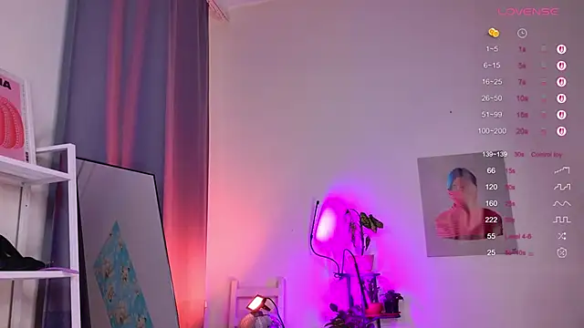 MyLou  online show from 12-19-25, 03:19