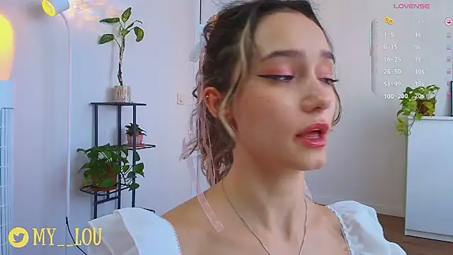 Snapshot of MyLou_ chatting on 07-16-26, 04:02 MyLou online show from 07-16-26, 04:02