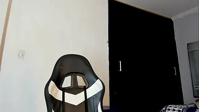 La Perversa69 online show from 10-10-25, 07:46