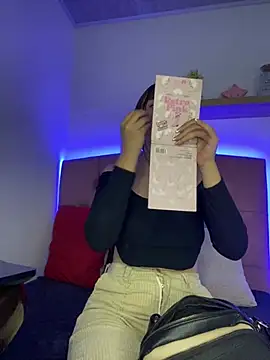 Snapshot of angel_natural chatting on 01-16-25, 07:10 angel natural online show from 01-16-25, 07:10