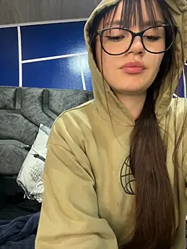 Snapshot of angel_natural chatting on 02-24-25, 10:25 angel natural online show from 02-24-25, 10:25