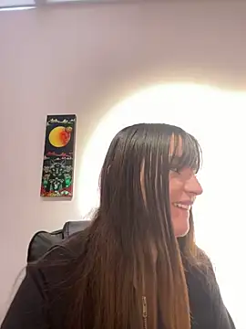Snapshot of angel_natural chatting on 09-13-25, 08:41 angel natural online show from 09-13-25, 08:41