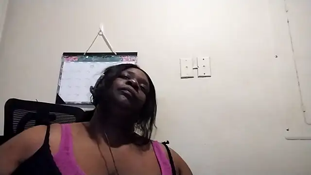 whitwhit86 online show from 04-12-26, 06:57