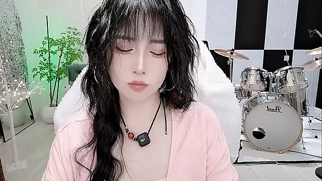 Vaness-a online show from 09-27-25, 04:12