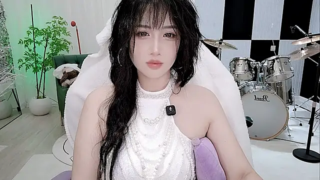 Vaness-a online show from 10-04-25, 05:33