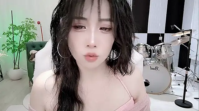 Vaness-a online show from 10-07-25, 05:21