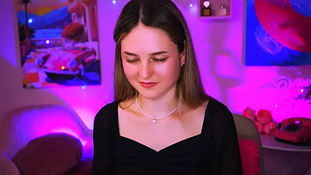 Snapshot of DeboraLarson chatting on 01-13-25, 10:36 DeboraLarson online show from 01-13-25, 10:36