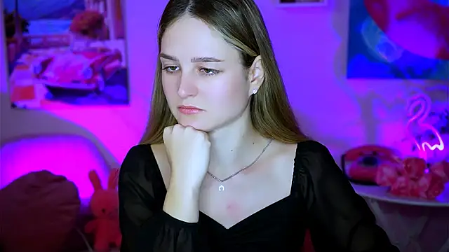 Snapshot of DeboraLarson chatting on 02-11-25, 03:29 DeboraLarson online show from 02-11-25, 03:29