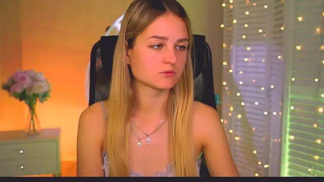DeboraLarson online show from 06-29-26, 02:40