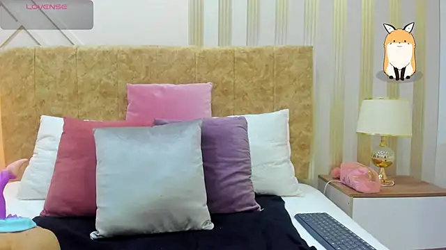 ashley  foxx  online show from 01-21-25, 02:48