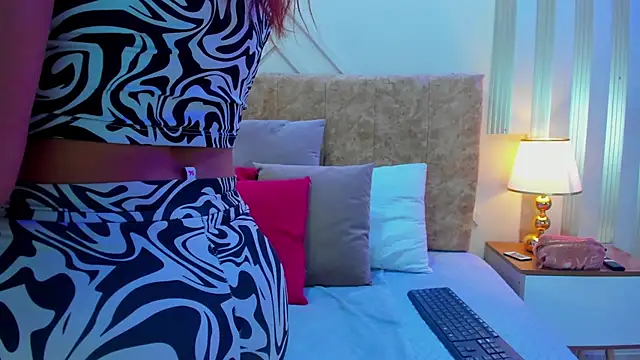 ashley  foxx  online show from 10-15-25, 02:39