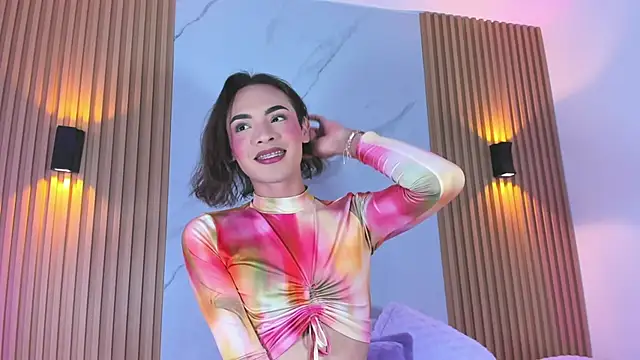 Snapshot of miss_Ari chatting on 12-05-24, 07:17 miss Ari online show from 12-05-24, 07:17