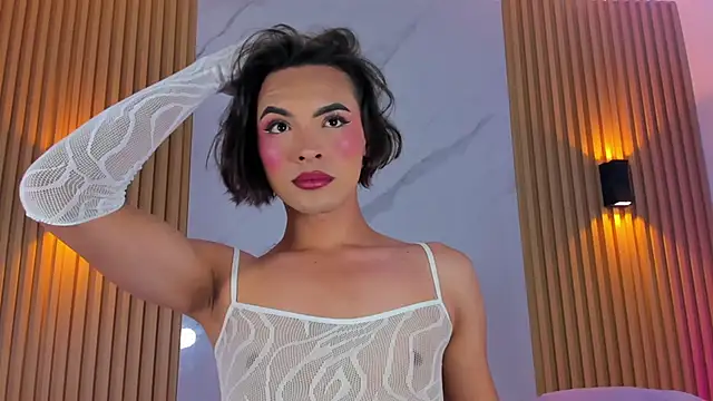 Snapshot of miss_Ari chatting on 12-16-24, 07:32 miss Ari online show from 12-16-24, 07:32