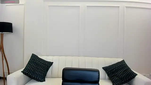 Snapshot of StacyWoods chatting on 03-07-25, 10:35 StacyWoods online show from 03-07-25, 10:35
